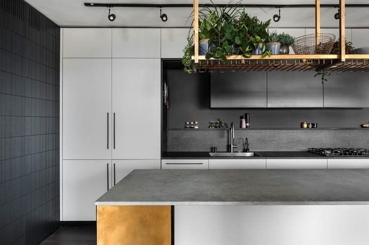 küche industrial chic style schwarz weiß grau metallische akzente