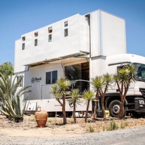 lkw hotel auf rädern surf trips portugal marokko