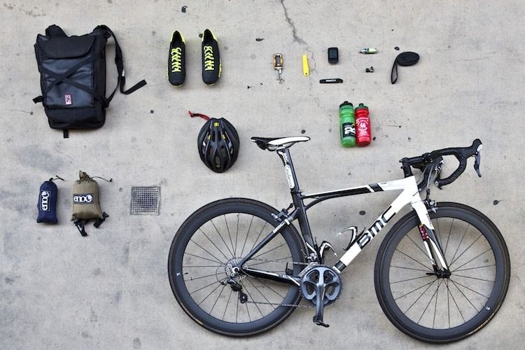 mountainbike zubehör mtb ausrüstung wichtig fahrradreise strecken teile fahrrad