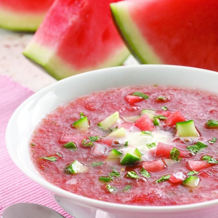 wassermelone-rezepte suppe vorspeise gurke joghurt