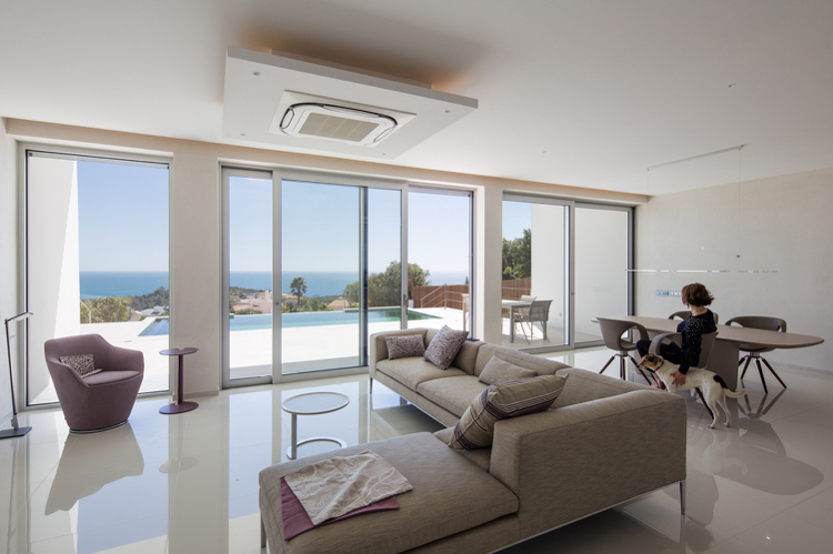 Wohnbereich Klimaanlage für Deckenmontage weiße Hochglanz Bodenfliesen
