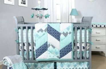 babyzimmer junge mint grau blau weiß teppich wandfarbe