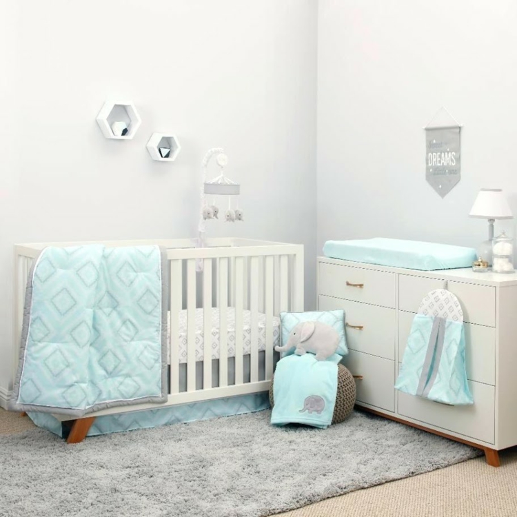 babyzimmer mint grau accessoires bettwäsche teppich wickelkommode teppich