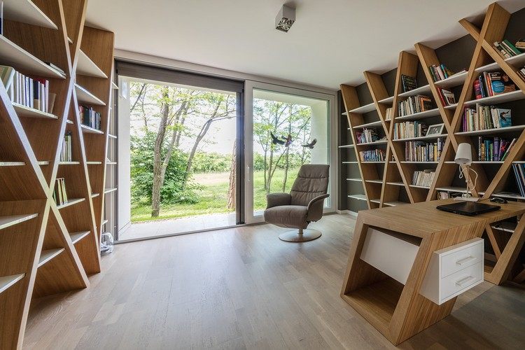 bibliothek design einzigartig holz bücherregale kleine terrasse
