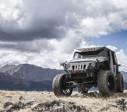 fab four jeep wrangler ausrüstung auto umbau modell stoßdämpfer windschutzscheibe gebirge