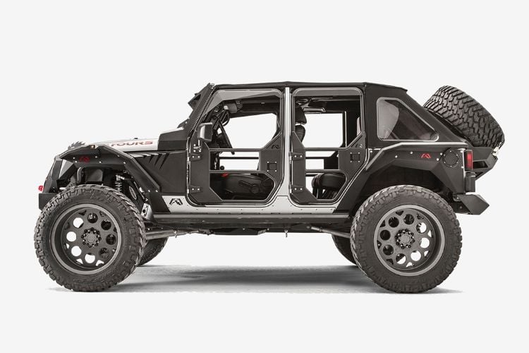 fab four jeep wrangler ausrüstung auto umbau modell stoßdämpfer windschutzscheibe seitenansicht