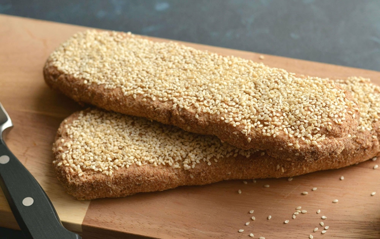 glutenfrei sesam ketogenes brot mandelmehl frischkäse