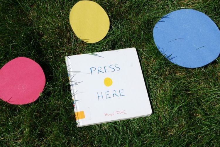 hier drücken spiel papier kreise aufgaben freizeit spiele outdoor für kinder ab 4