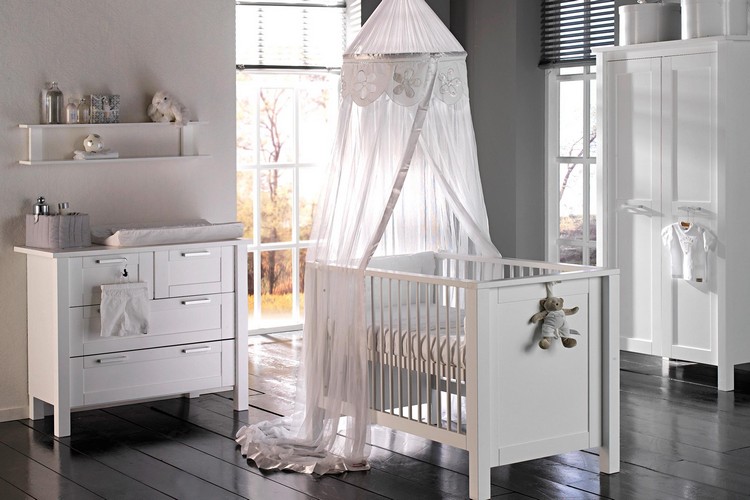 ideen babyzimmer grauer boden weißes möbel set