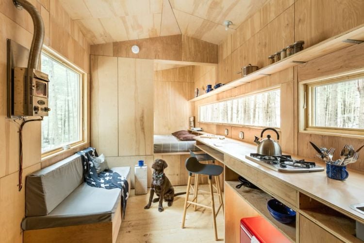mini häuser wohnhaus kleinhaus mobil wohnung wohnmobil kleinformat waldhütte holzhütte getaway innenbereich