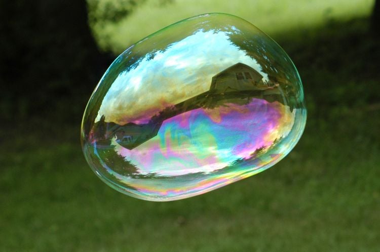 riesenseifenblasen selber machen diy projekt familie kinder garten große seifenblasen