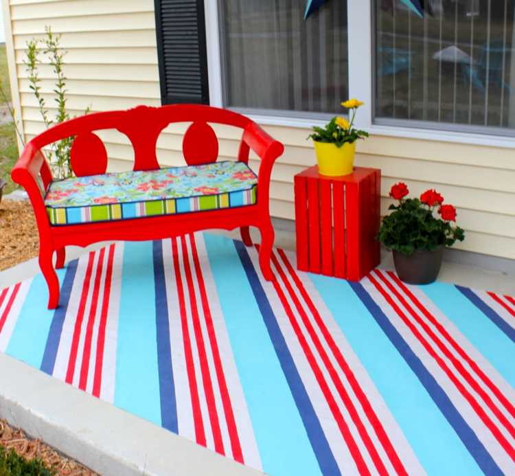 Terrassenboden mit Farbe gestalten