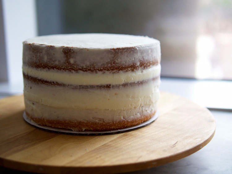Torte Krumenmantel dünne Schicht Glasur