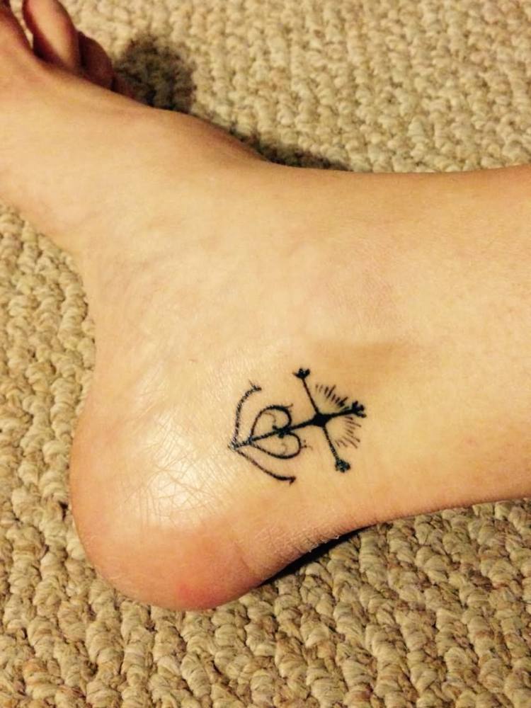 Hoffnung liebe tattoo treue Tattoos mit
