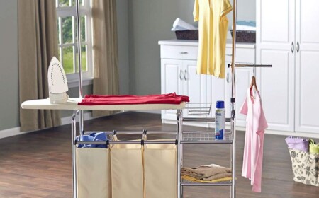 bügelbrett aufhängen tipps befestigung wandhalterung bügelbretthalterung zuhause aufbewahren lösung tischbügelbrett bügeltisch halterung bügelstation