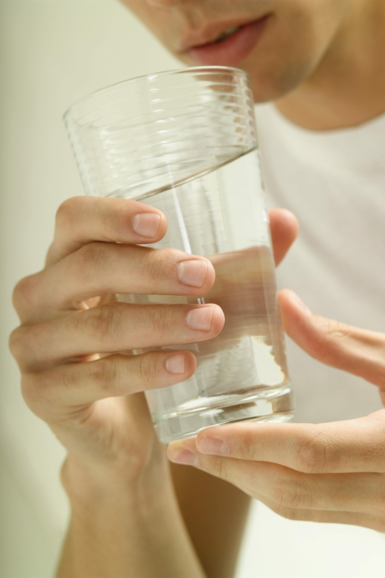 japanische wasserkur entgiftung kleine schlucke auf nüchternen magen