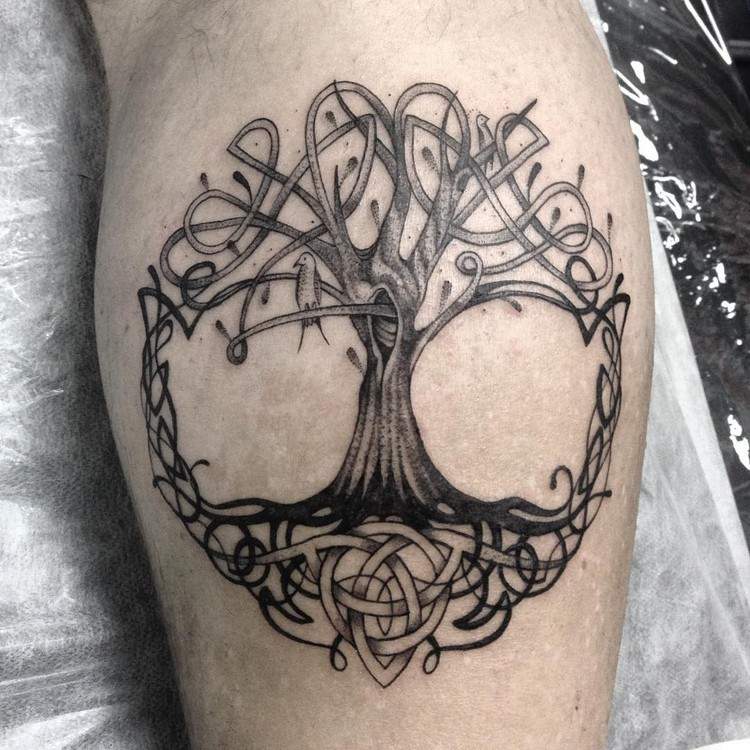 keltischer lebensbaum tattoo familie