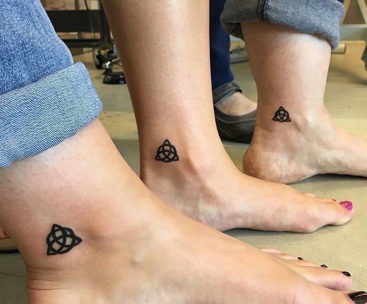 partner tattoo familie bein keltisches symbol