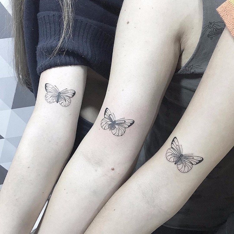 partner-tattoos familie schmetterlinge japanisches symbol