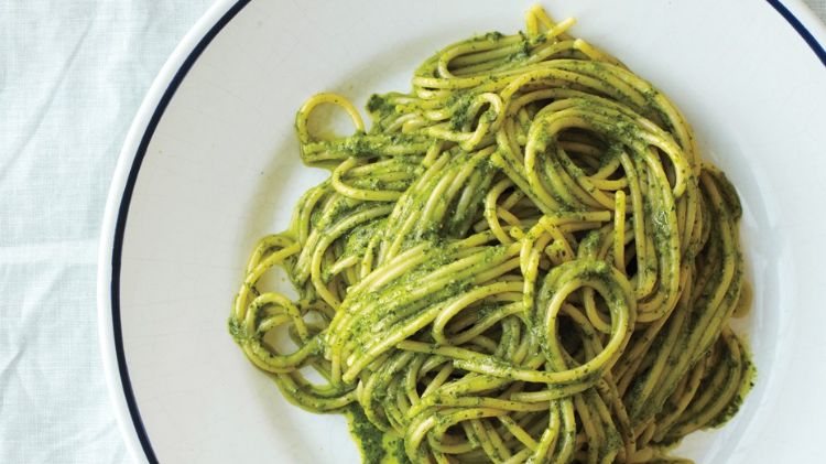 pastasaucen rezepte vegetarisch mit fleisch zubereiten leckere rezeptideen italienische nudelgerichte lingurisch pesto