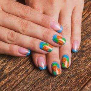 schickes nageldesign sommer früchte blau french orangen