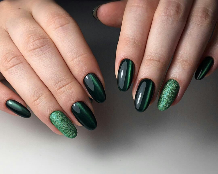 smaragdgrün matt rau katzenauge edelstein effekt nagel design