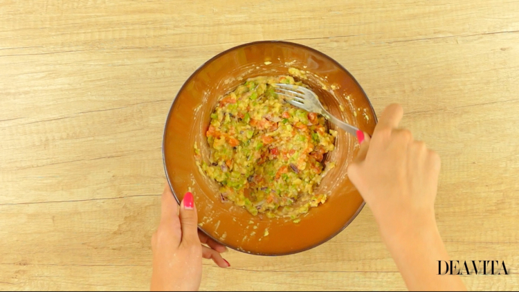 Rezept Guacamole Zutaten vermengen unterrühren