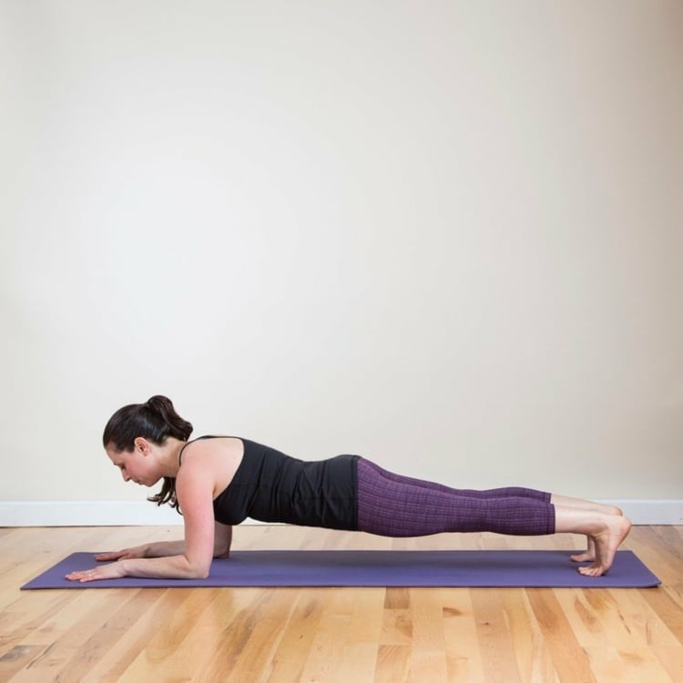 brett haltung einfache yoga Ã¼bungen zum abnehmen