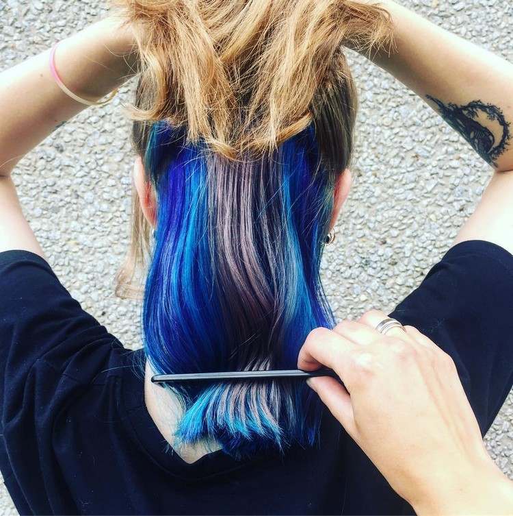bunte haare versteckt neuer haarfarben trend