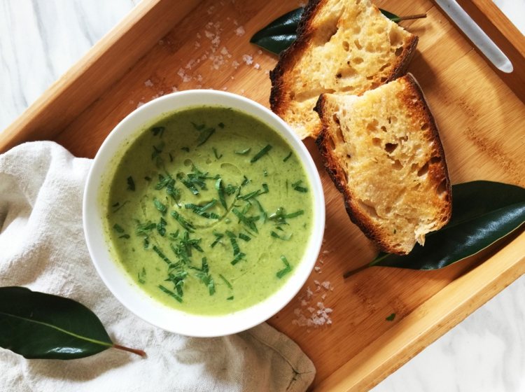 cremesuppe rezepte mediterran brokkoli zucchini basilikum