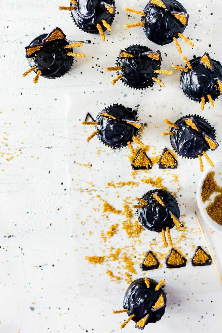 halloween deko muffins schwarze katze rezept selber machen