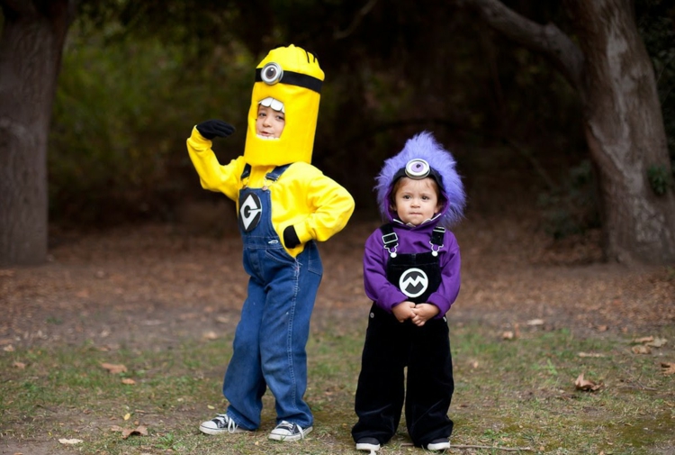 hallowen kostüme minions charaktere böse lila latzhose