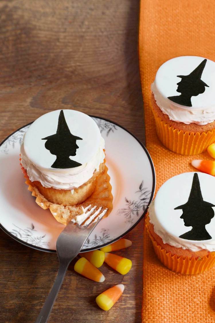 hexe silhouette halloween muffins deko