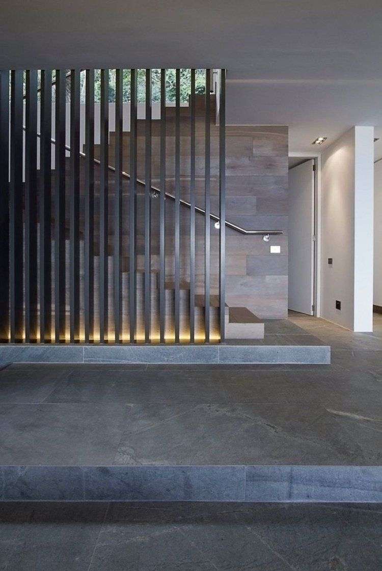 moderne treppengeländer fallschutz absturzsicherung treppe beleuchtung fliesen geländer treppengeländer aluminium