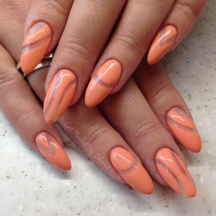 negative space nails design spitz farbe apricot