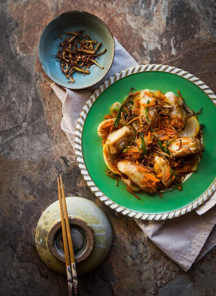rezepte mit kabeljau gebraten asiatisch gemüse ingwer möhren