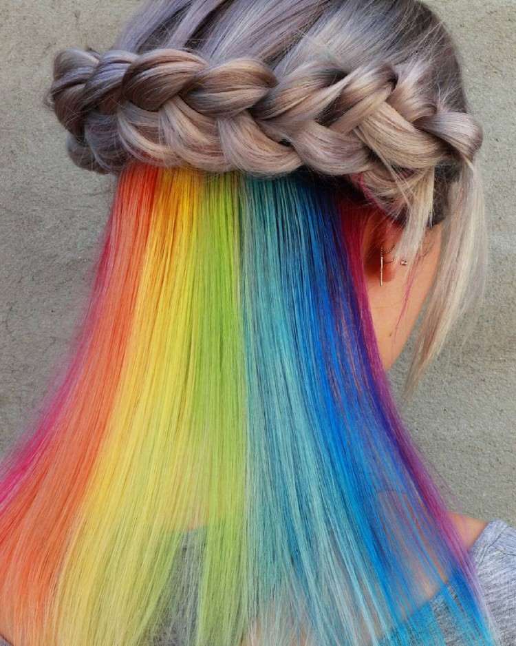 versteckte regenbogen haare hidden rainbow trend styling idee