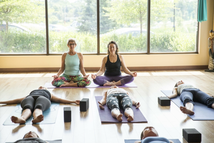 yoga einheit lehrer yoga übungen zum abnehmen