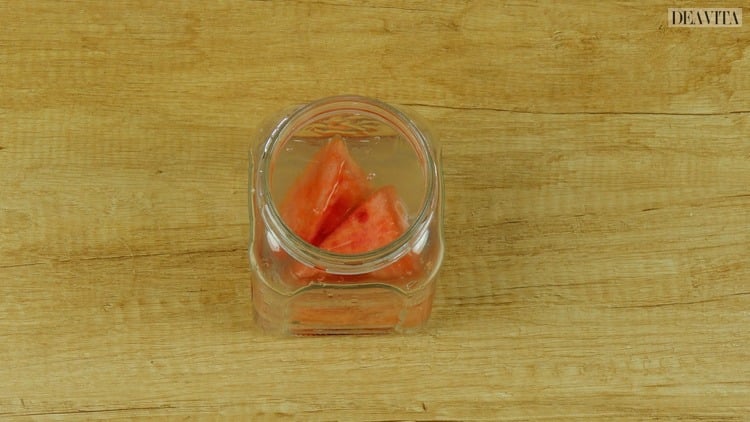 Detox Wasser mit Wassermelone Zitrone zum Abnehmen selber machen