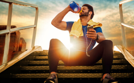 Essen nach dem Training wichtig Rehydrieren Regeneration Muskelaufbau