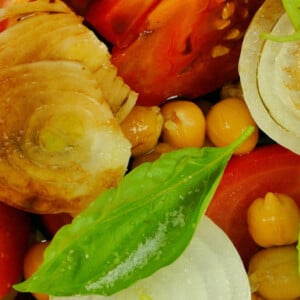 Kichererbsen Salat Rezepte mit Tomaten und Basilikum