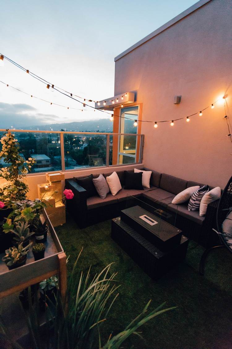 Sofa Outdoor Terrasse gemütlich gestalten