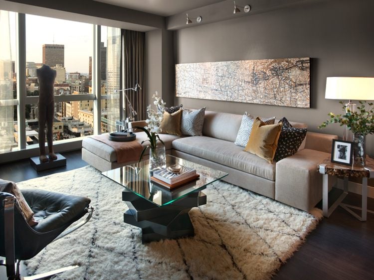Taupe Wandfarbe Wohnzimmer Feng Shui beige Sofa warme Farben Holz Erde Element