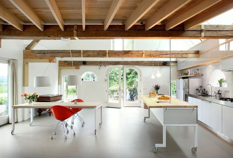 mobile kücheninsel doppelt kochinsel küchenwagen auf rädern modern minimalistisch design schubladen holzbalken kombination