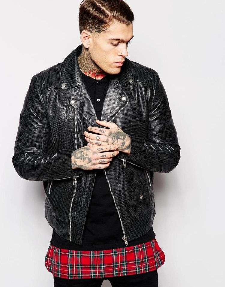 schwarzes hemd kombinieren stilvolle ideen bikerjacke lederjacke hipster punker rocker tattoo