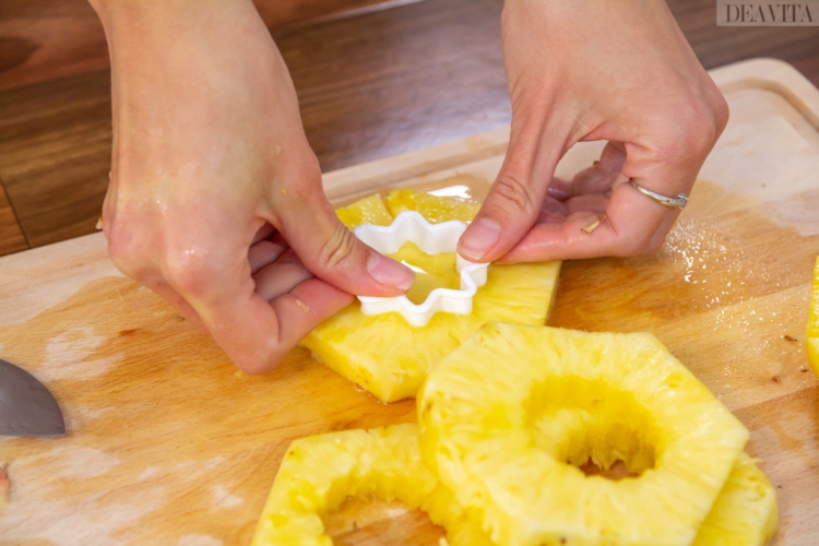 Mit Diesen Drei Anleitungen Ist Ananas Schneiden Ein Kinderspiel