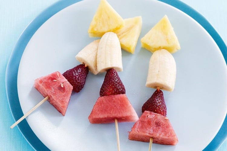 fruchtspieße kindergeburtstag rakete gesundes essen