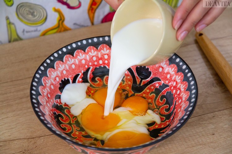 Low Carb Frühstück Rezepte Eier Milch schlagen