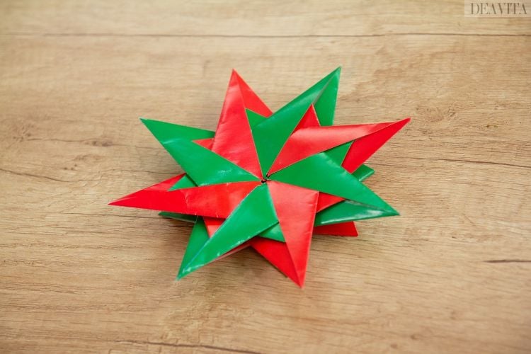modulares origami farbig grün rot stern fertig basteln
