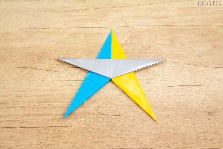 origami sterne weihnachten ergebnis selber basteln einfach faltanleitung